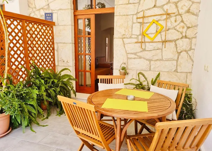 Apartamento Lukrecia *