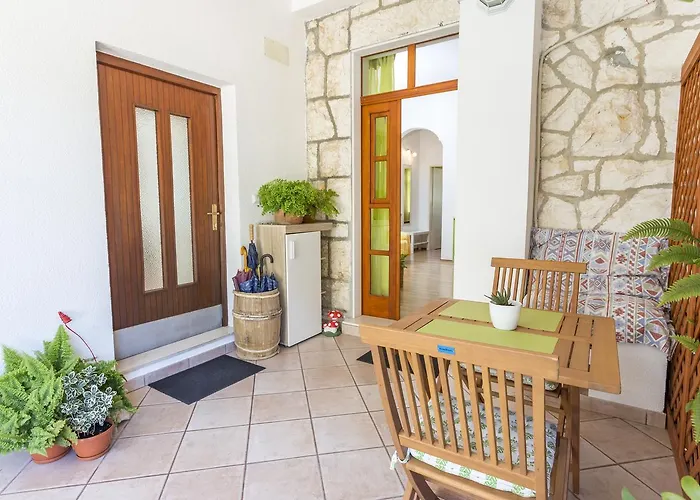 Lukrecia Apartamento